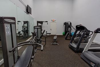 Gym at Commons at Avalon Park Apartments, Tigard, 97224